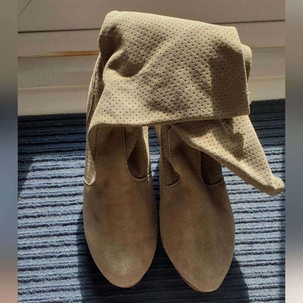 Olive Genuine Suede Upper Wedge Boots